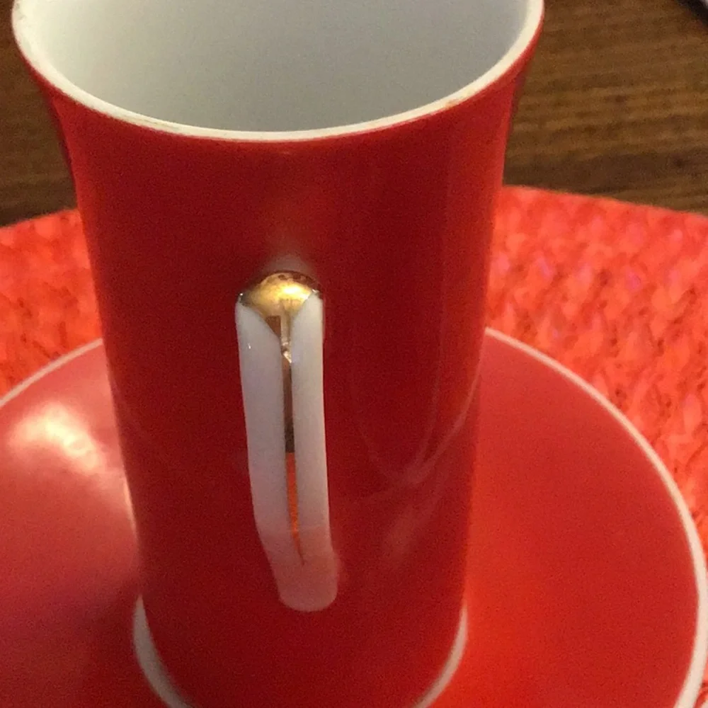 Set of espresso mugs 4 inches tall 2 inches wide red & white no chips or…